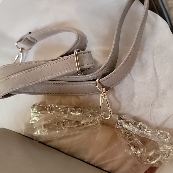 Gray purse - Picture 2 of 6